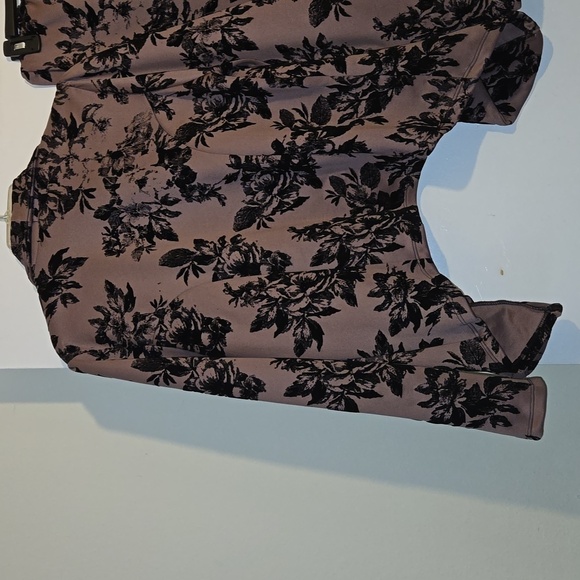 2 piece set - Picture 6 of 8